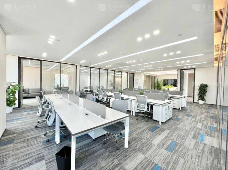 建外SOHO 精装办公室丨家具可配 高区双面采光丨通用国际_5