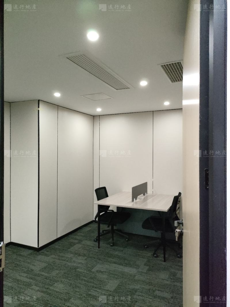 重庆渝中投资大厦品质写字楼精装带家具正对电梯口_3
