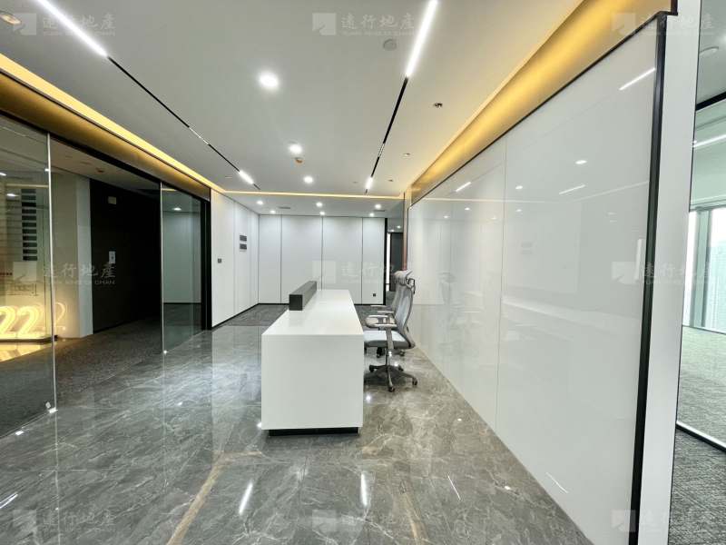 重庆南岸区国瑞中心精装修带家具优质写字楼_2