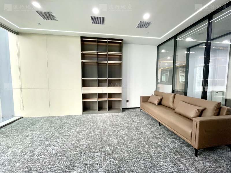 重庆南岸区国瑞中心精装修带家具优质写字楼_8