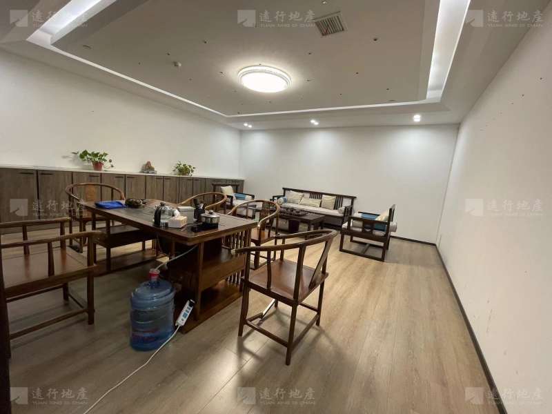 新丽华中心 价格优惠 全新装修 全套家具 拎包办公_7