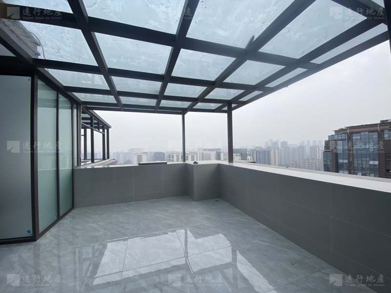 重庆南岸区国瑞中心写字楼精装修带家具坐北朝南正对电梯口_6