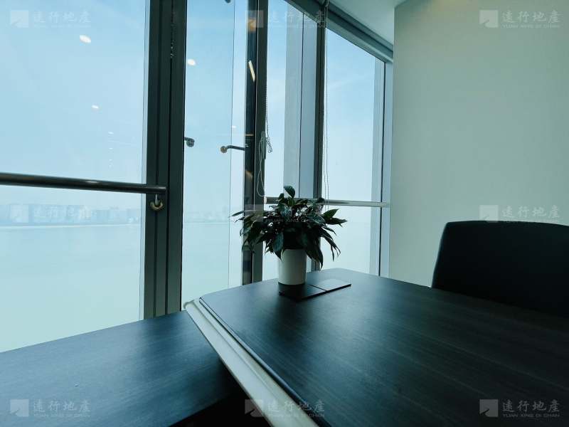 滨江高端写字楼，一线江景大小面积精装带家具，自带商业综合体！_3