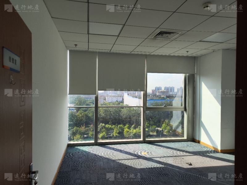 中海大厦 精装办公室到顶房间 双面东南角采光 随时可看_6