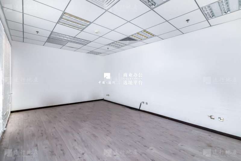 海淀黄庄 银网中心 正对电梯 高层采光 精装修带家具随时可看_4