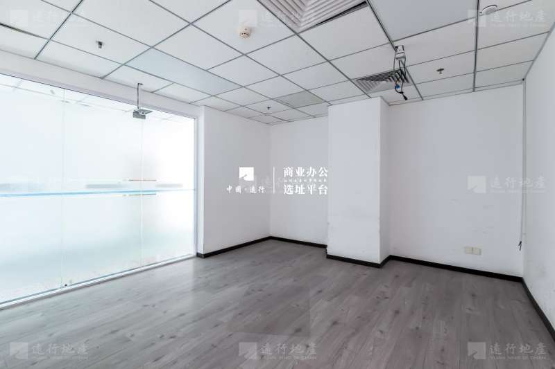 海淀黄庄 银网中心 正对电梯 高层采光 精装修带家具随时可看_7
