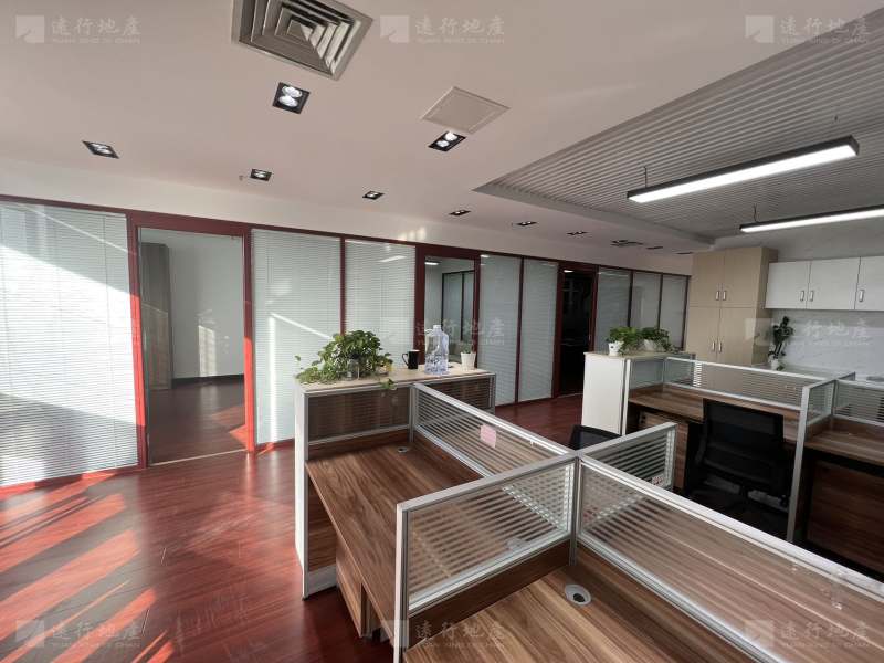 交通大学精装办公室出租丨三线地铁丨对电梯全套家具拎包入住特价_8
