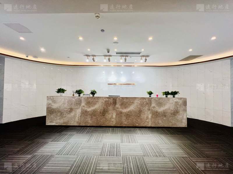 重庆江北城CBD丨中区整层带家具可看江豪华装修丨开发商产权_1