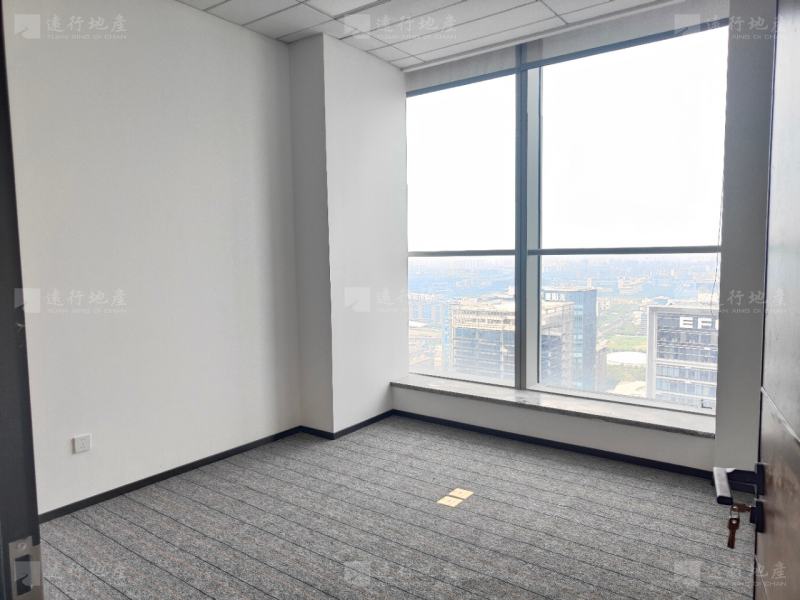 奥克斯中心 正对电梯 精装修带家具 业主可改格局 拎包入住_5