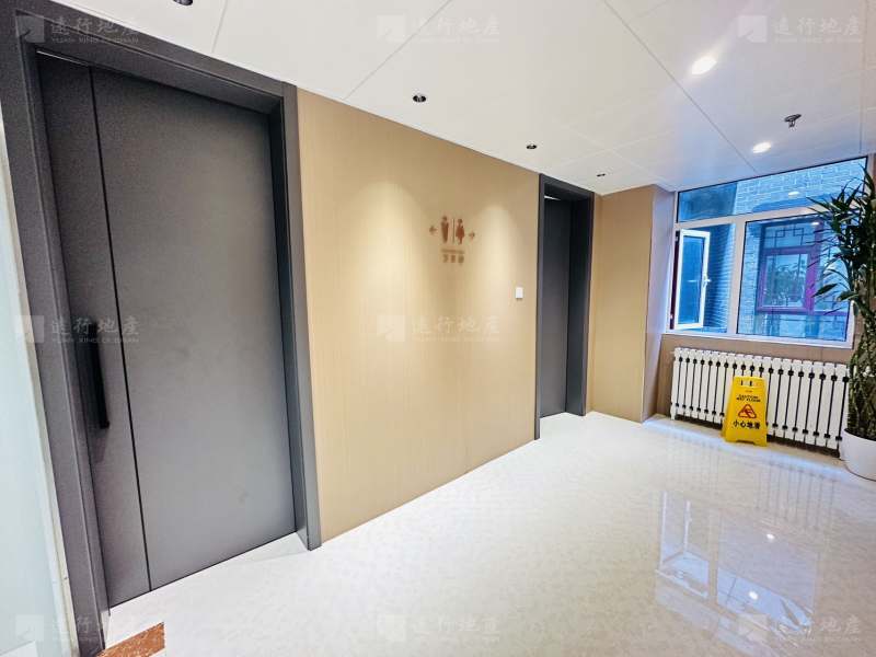 四惠东地铁泰禾文化大厦302平米精装修带家具可以注册24小时_8