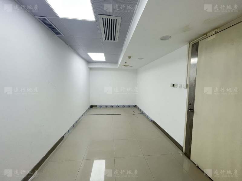 东照大厦丨广州越秀核心区丨正对电梯口_11