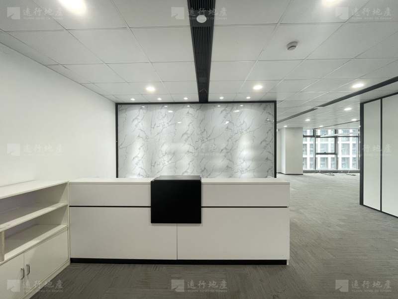 近江500平办公室丨正对电梯丨边套双面采光丨可定制装修_1
