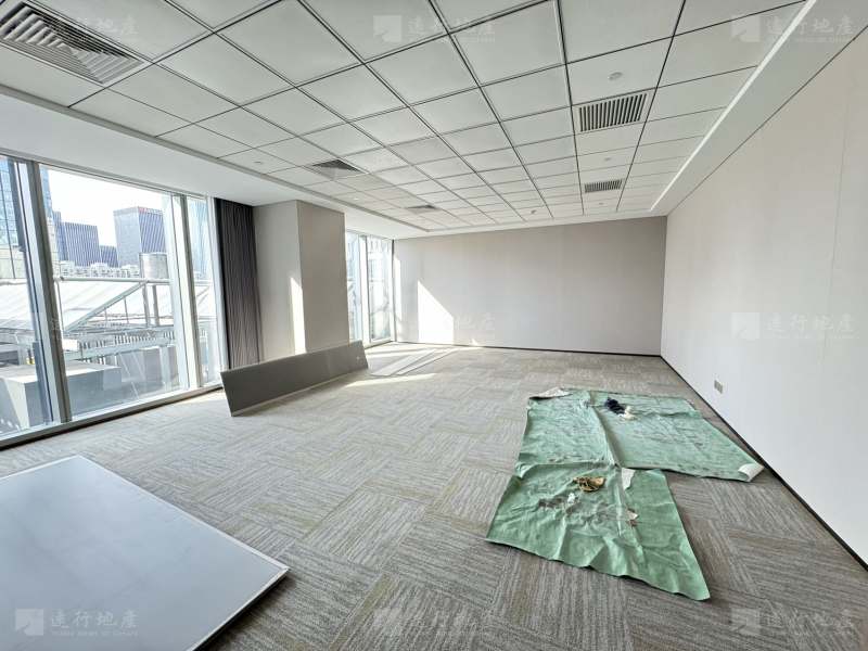 商务区新出带装修小面积办公室丨精装修配家具丨随时起租。_8