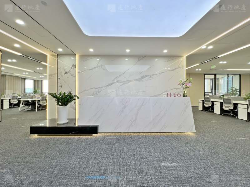 新出特价房丨中国太平金融大厦972平 双面采光 精装带家具 _1