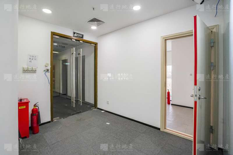 三元桥天元港中心 精装修对电梯 全景落地窗三面朝向采光好 _10