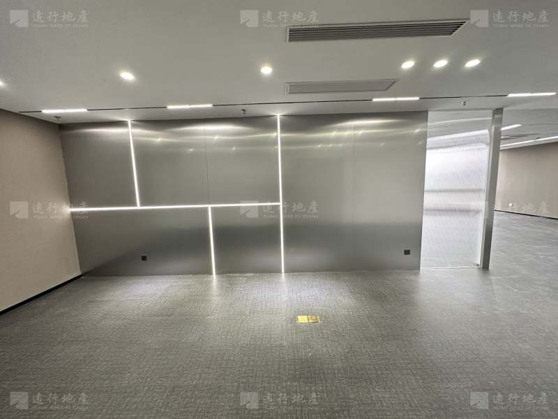 峰达中心 创意园区 精装修带家具 户型方正 采光充足 拎包_1