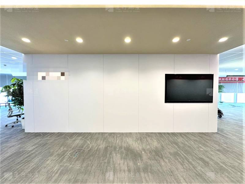 宝龙中心 高端项目 精装修配家具 正对电梯 商业配套齐全_1
