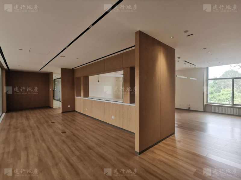苏州桥办公室丨精装修配家具丨户型方正采光足丨正对电梯户型_9