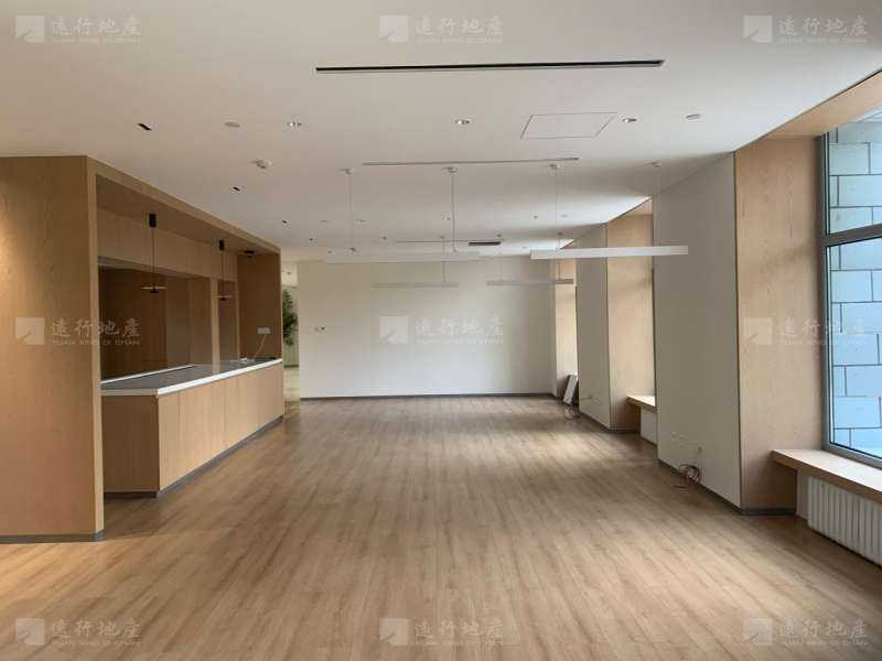 苏州桥办公室丨精装修配家具丨户型方正采光足丨正对电梯户型_8