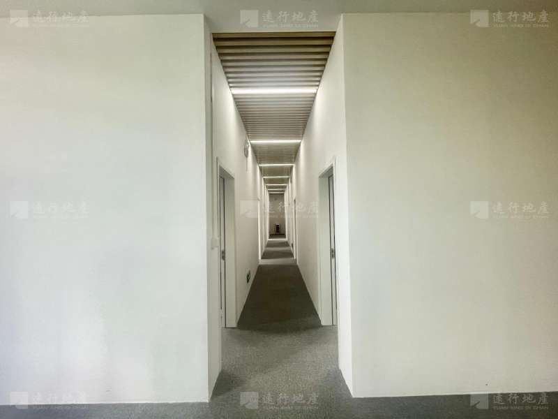 远行丨广州兆联智业968创意园 光线充足 70个卡位_5