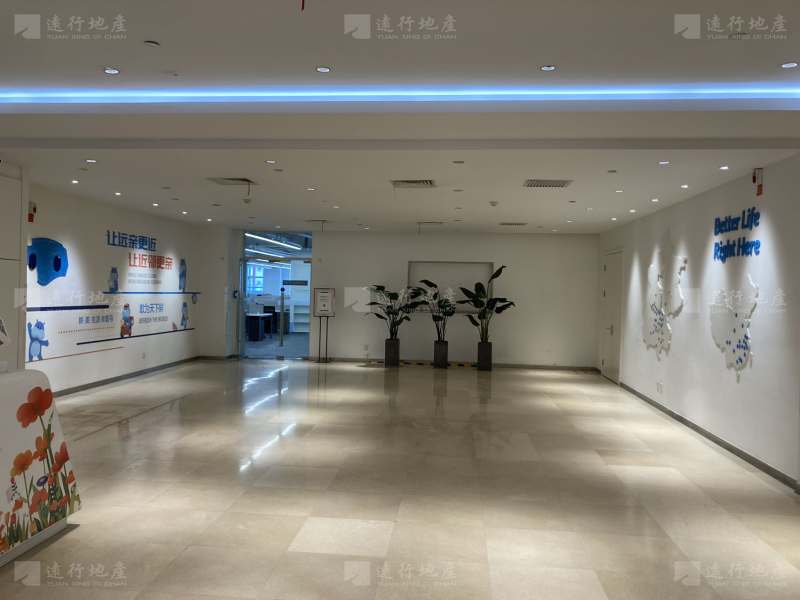 四惠区域 新城市广场 精装修带家具 三面采光 户型方正_5