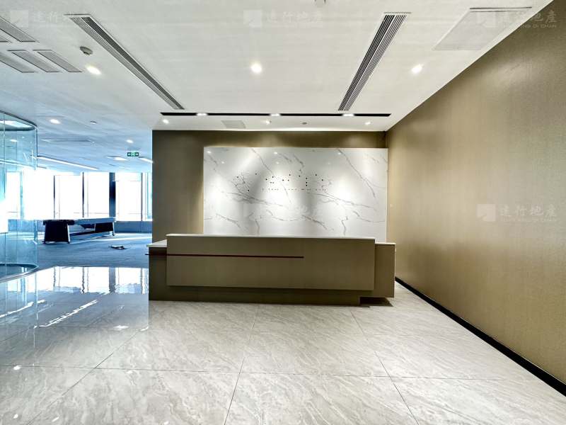 琶洲西区丨TCl大厦丨精装修正对电梯口24小时空调办公室_4
