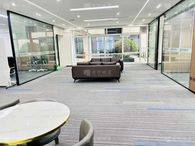 政务中心  新城国际 精装带家具600平 正对电梯口_2
