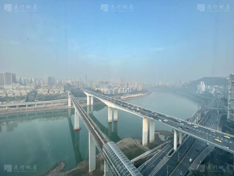 渝中化龙桥丨陆海国际中心，环绕江景，地标楼办公_8