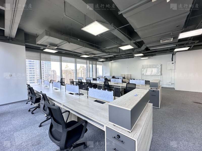 圣奥大厦超高区500平办公室丨正对电梯丨双面采光丨家具全带_3