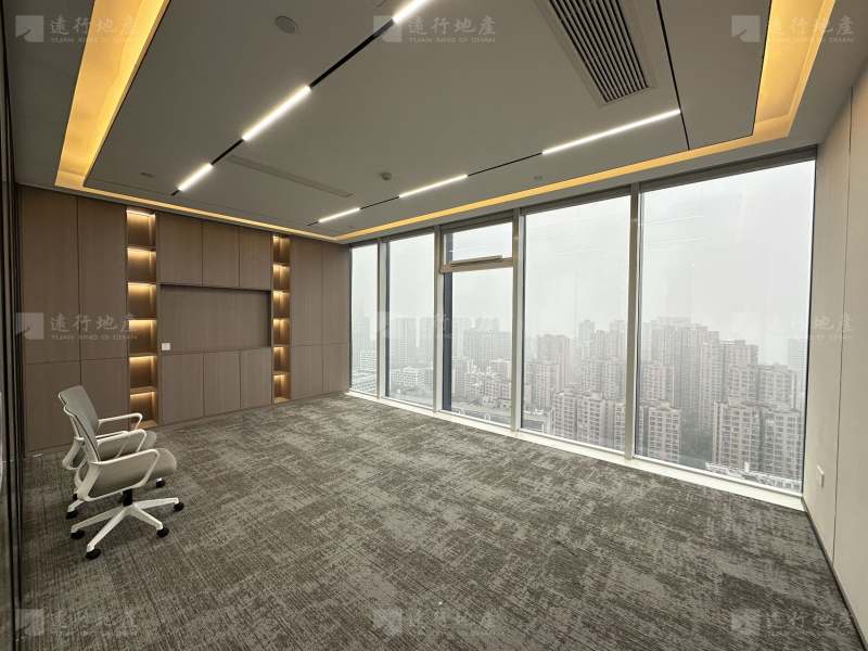 华业发展中心 电商直播核心区 高区正对电梯 精装修带家具看江_5