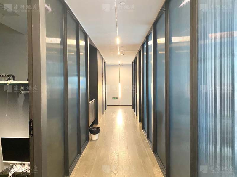一线江景正对电梯 稀缺房型 带家具 全新装修 拎包入住_12