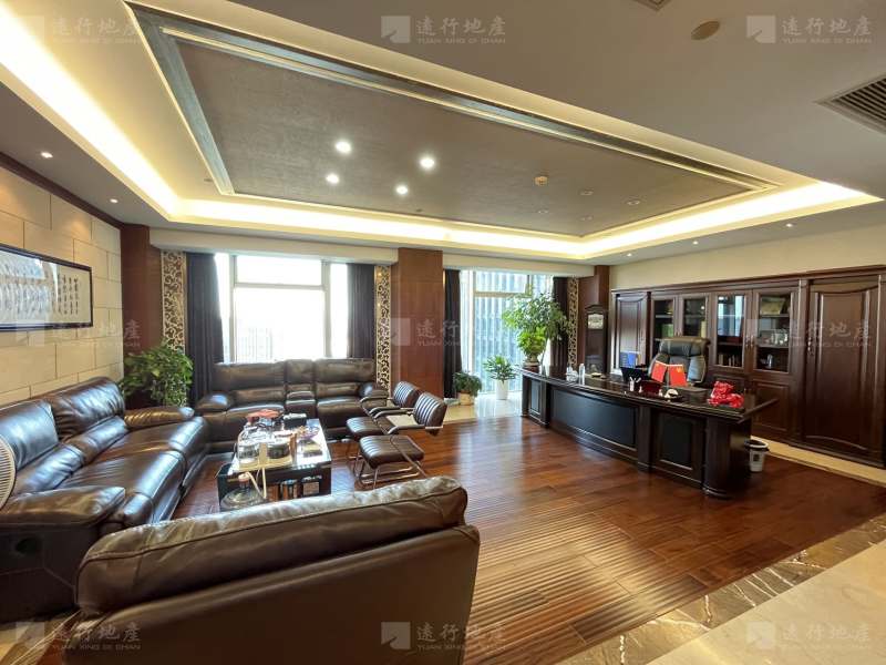 一线江景 户型方正 得房率高 业主直租精装带家具 超高楼层_7