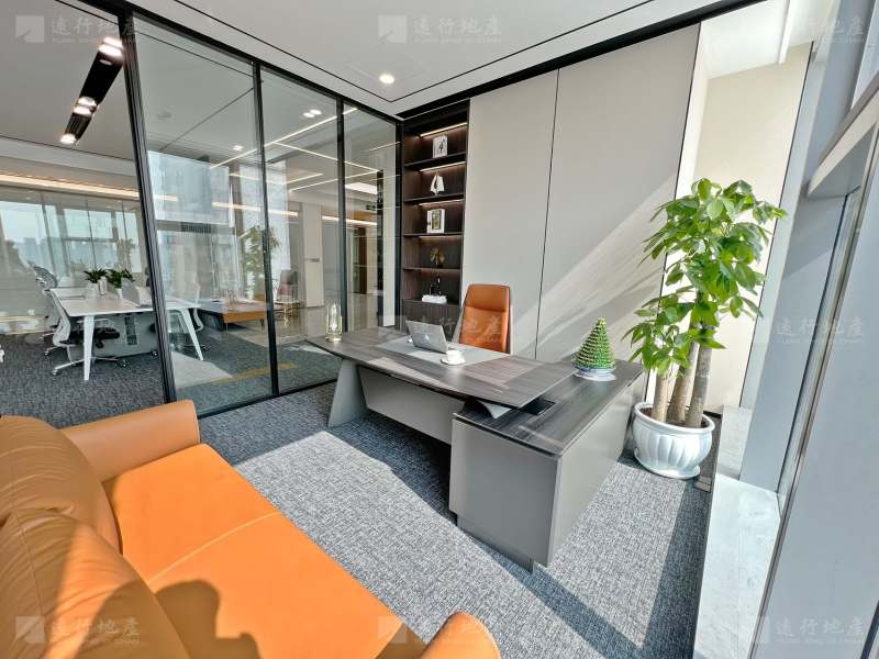 新出房源丨IFS国际金融中心745平 正对电梯口 精装带家具_4