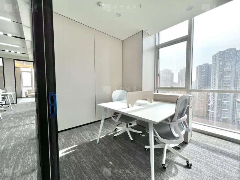 高品质特价办公室  精装带家具  户型方正  双面采光_5