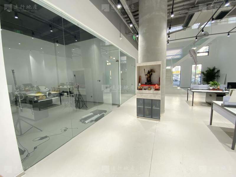 杭州地标项目 来福士超高楼层 特价出租 办公室家具齐全_7