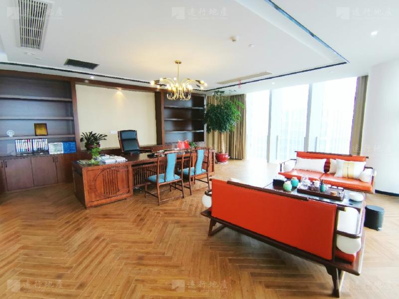 超高楼层 一线江景 户型方正 得房率高 业主直租精装带家具_7
