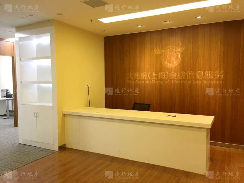 上海嘉里中心，高区精装修，视野好，正对电梯，价格优_5