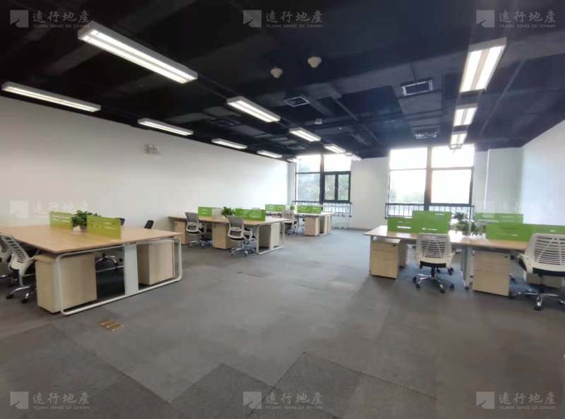张江高科技孵化项目精装办公室出租_7