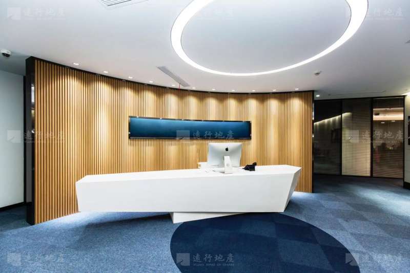 东海国际大厦，精装修带家具户型方正，正对电梯办公室_4
