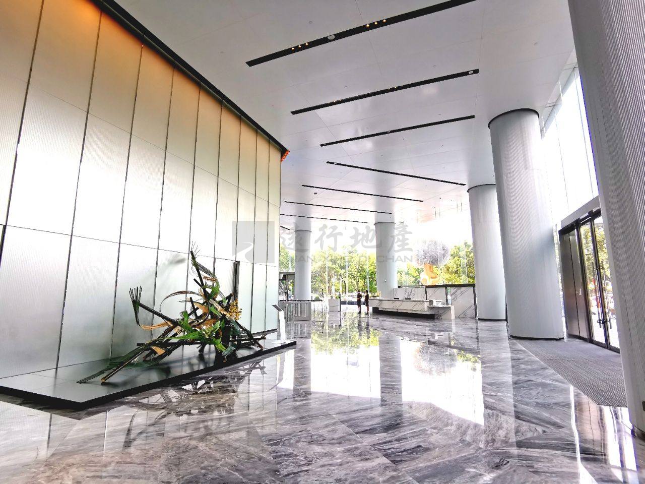 林和西丨广州环贸中心丨简装办公室对电梯_5