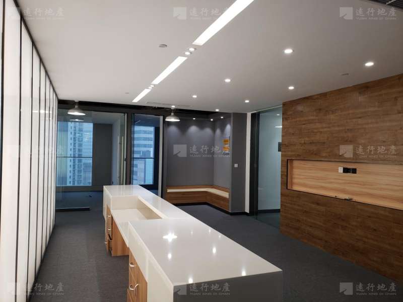 华闻国际大厦，精装修带家具户型方正，正对电梯办公室_8