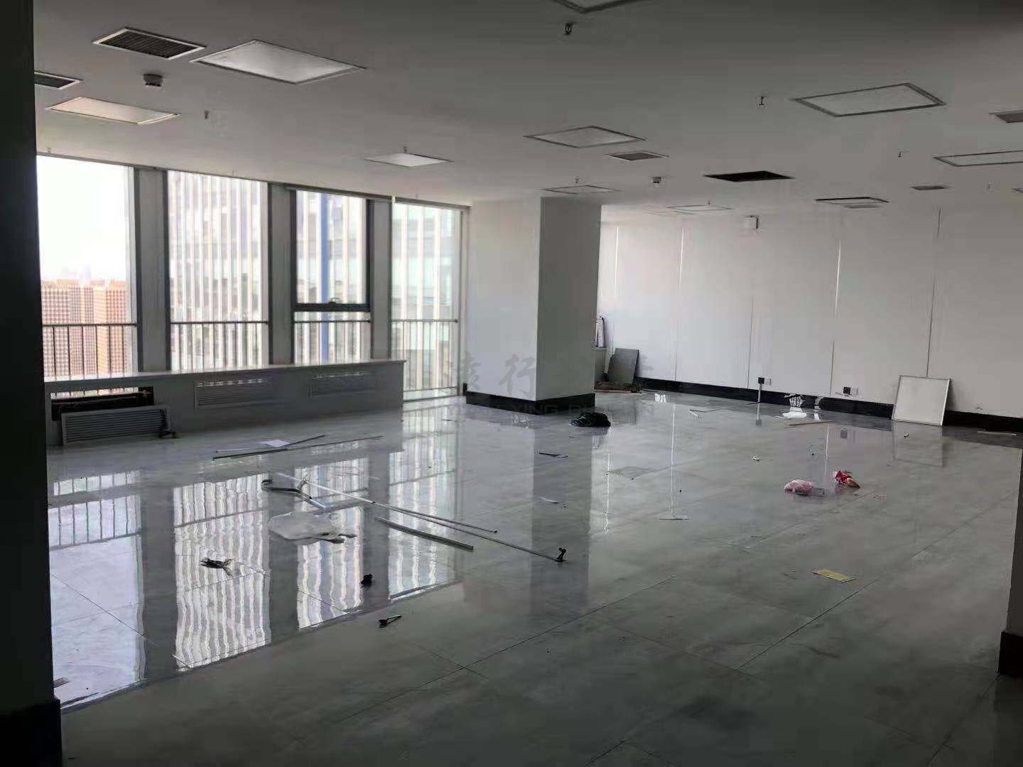 晋阳街地铁口宏安国际精装修办公室出租570平米_3