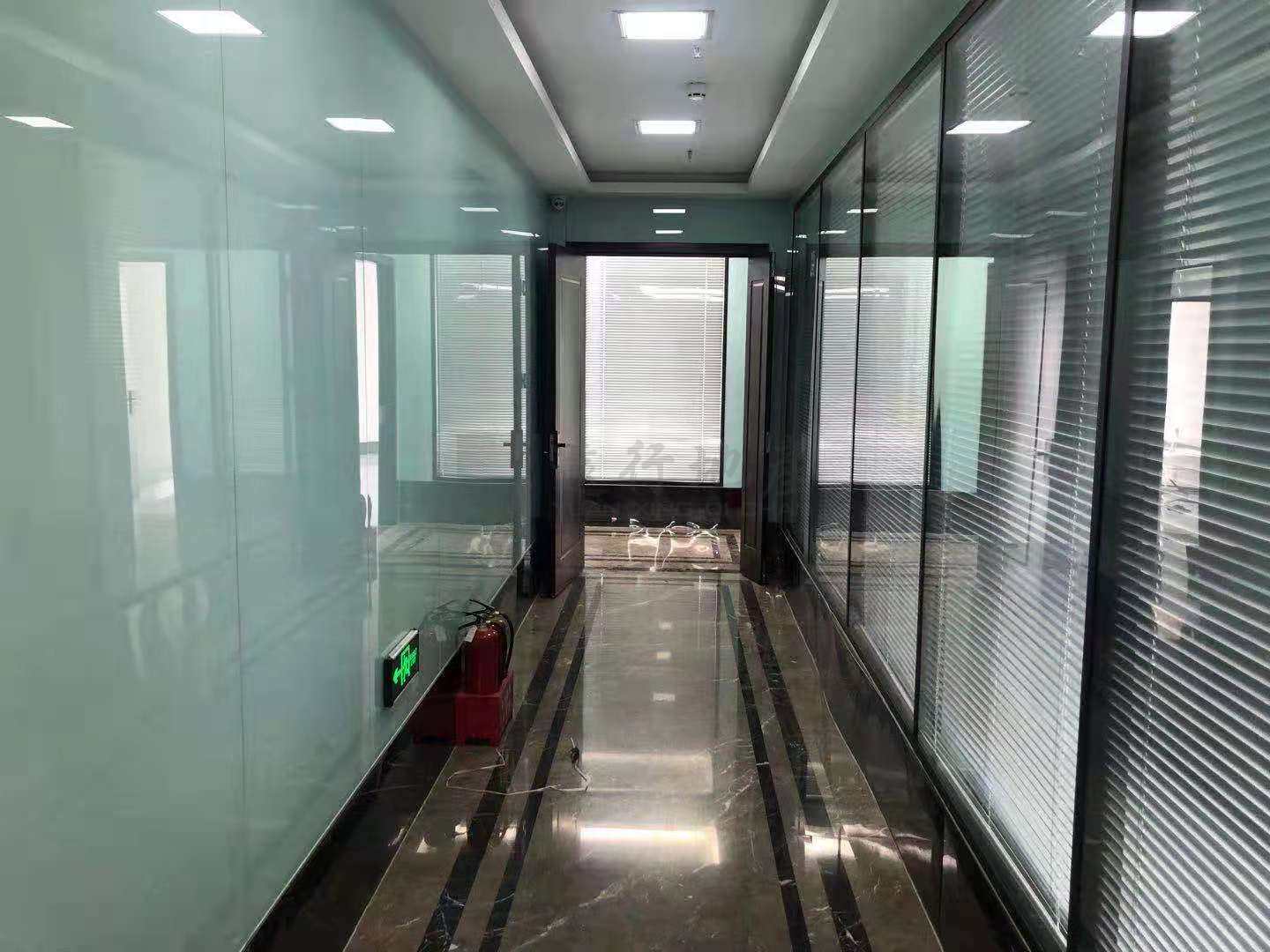 晋阳街地铁口宏安国际精装修办公室出租570平米_4