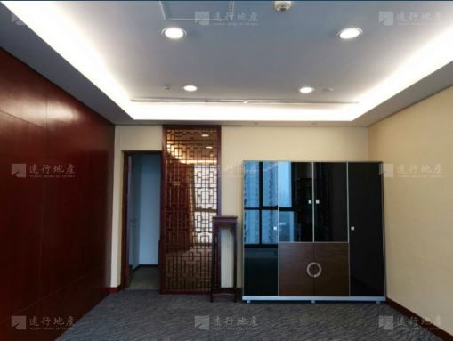 长宁古北仲盛金融中心，户型方正，正对电梯办公室_5
