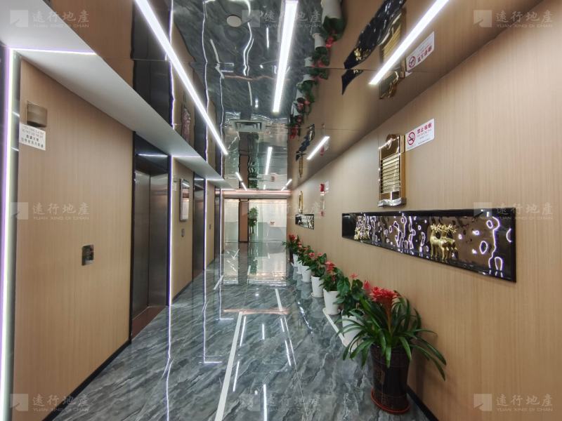 中海国际 百万装修 拎包办公 高区 正对电梯 _2