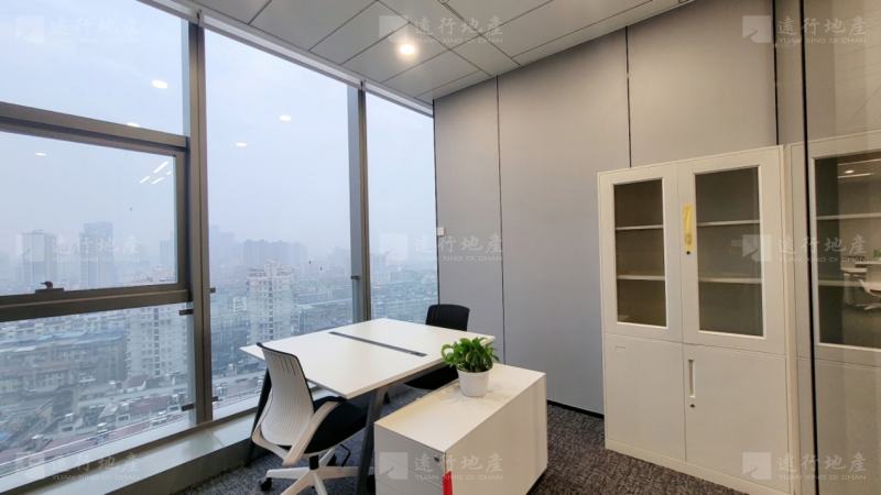 中海国际中心 高区正对电梯 豪华装修 拎包办公 _6