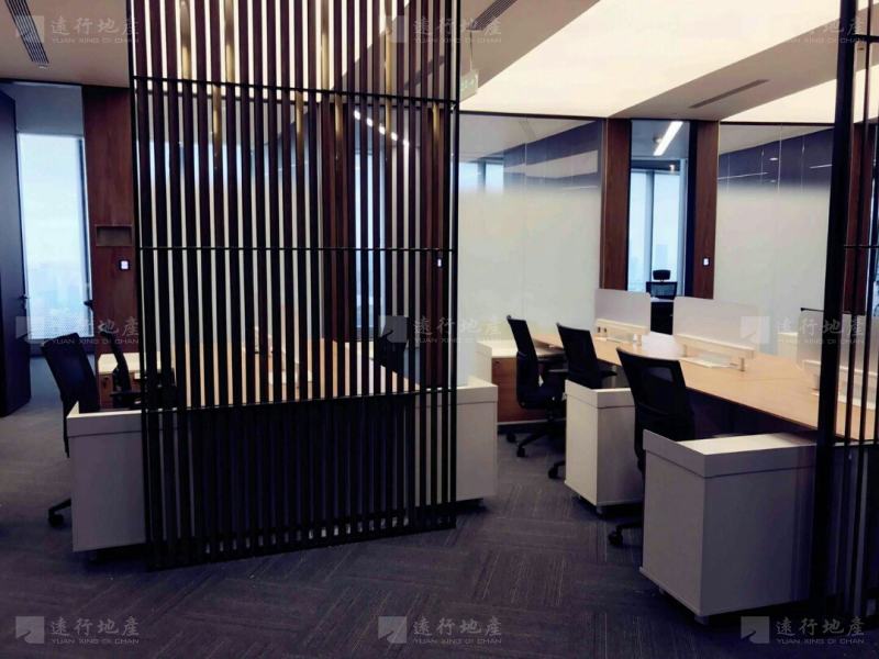 上海中心大厦，陆家嘴中心，视野开阔，精装办公室出租_1