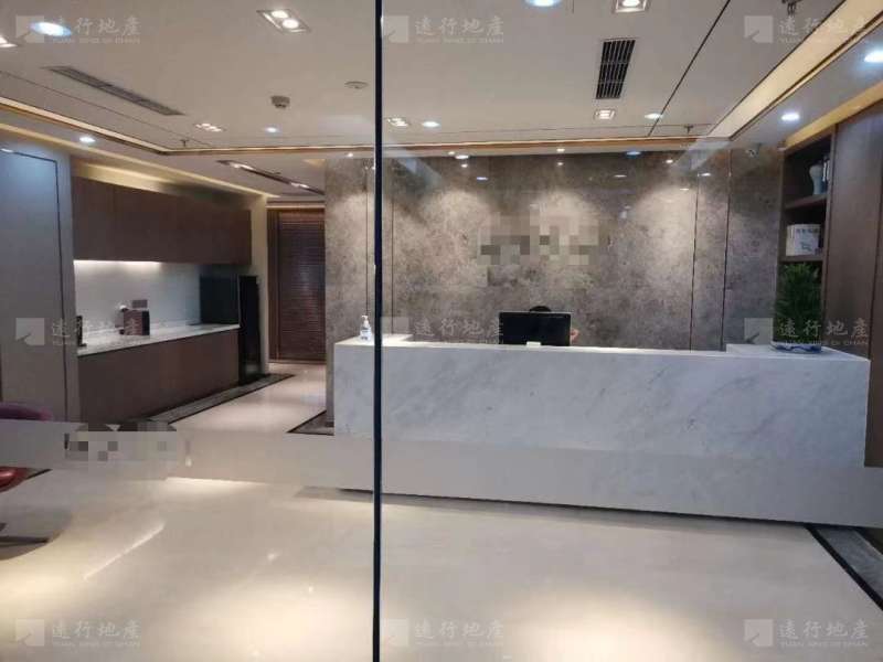 淮海国际广场，精装修带家具户型方正，正对电梯办公室_6