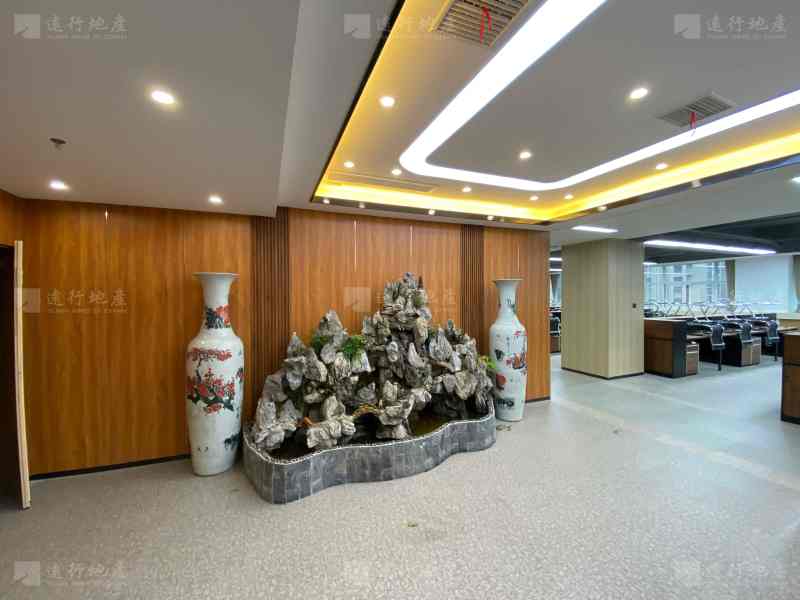 红谷滩 九江银行大厦整层1305平全新豪装带家具_2