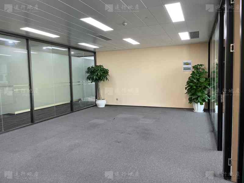 京基滨河时代大厦，海景办公室，面积223平！！！！_1